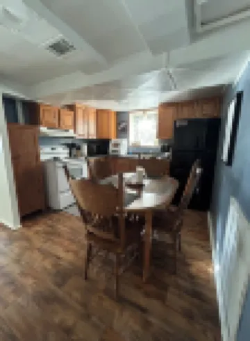 Charming 2-Br Basement Apartment, Central to National Park, Close to Interstate