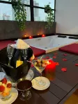 Holiday & Business Hotel - Em Frente ao Centro de Eventos e Arena Conda - Hot Tub