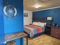 Riverboat Inn & Suites Hotels in Carrollton