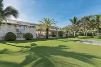 Magnificent 5BR Modern Tropical Villa With Pool Hotel di 