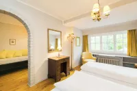 Hotel Waldesruh Am See Hotels in Reinbek