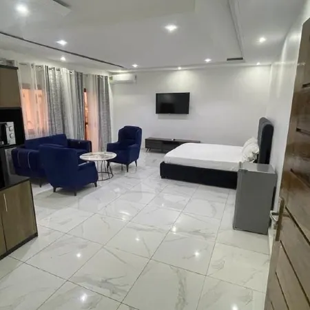Bi-Hotel 1
