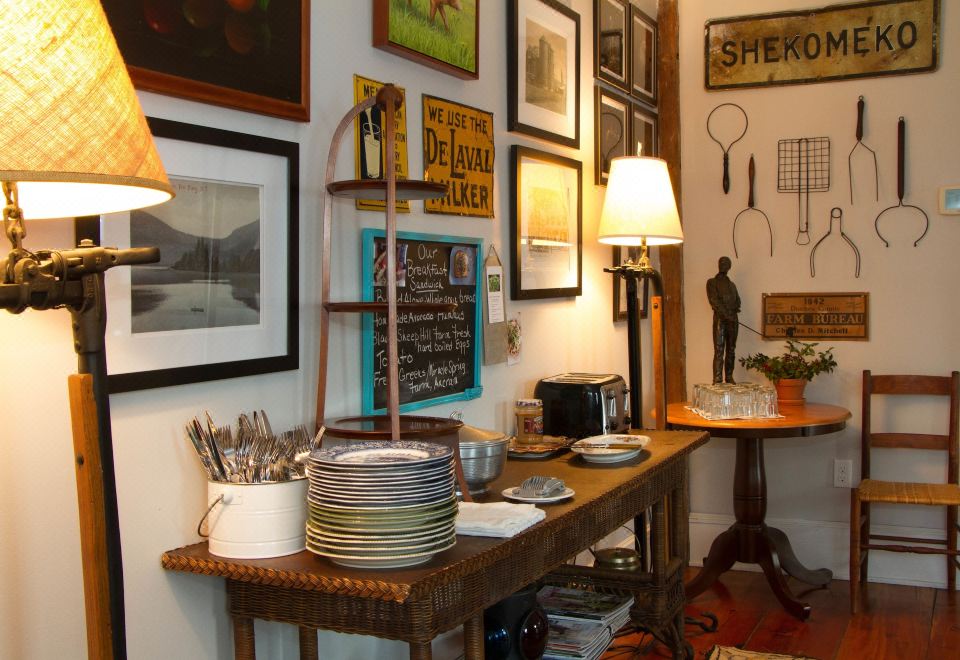 1. 인 앳 파인 플..