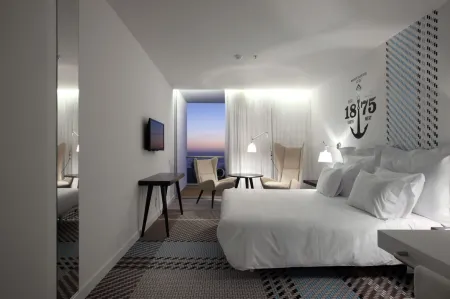 Macarico Beach Hotel Отели в г. Калван