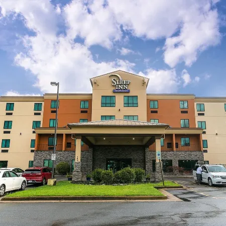 Sleep Inn & Suites