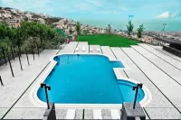 Le Pave Residences - Pools