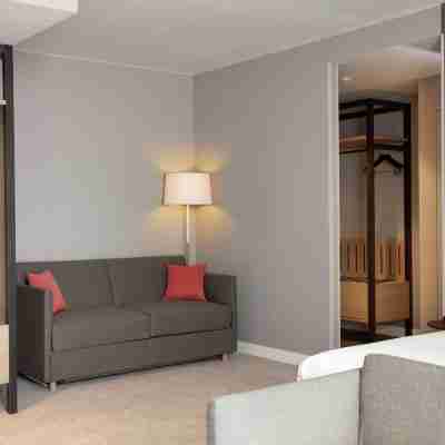 Hilton Garden Inn Paris Orly Airport Rooms