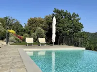 Apartment in a Modern Holiday Home in Anghiari - Swimmingpools