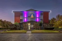 Studio 6 Little Rock, AR South Hotels near Walmart Supercenter