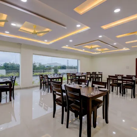 Hotel Royal Suites