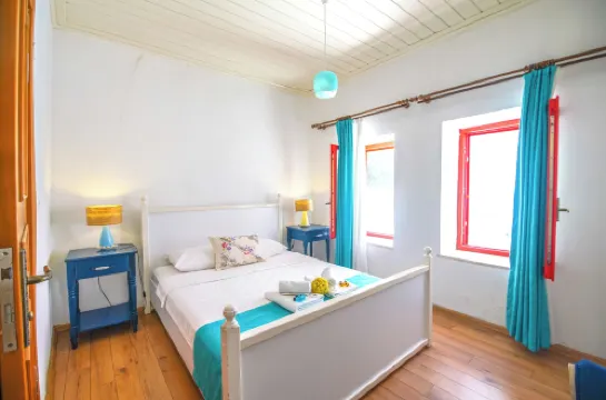 Alaybey Ada Evi