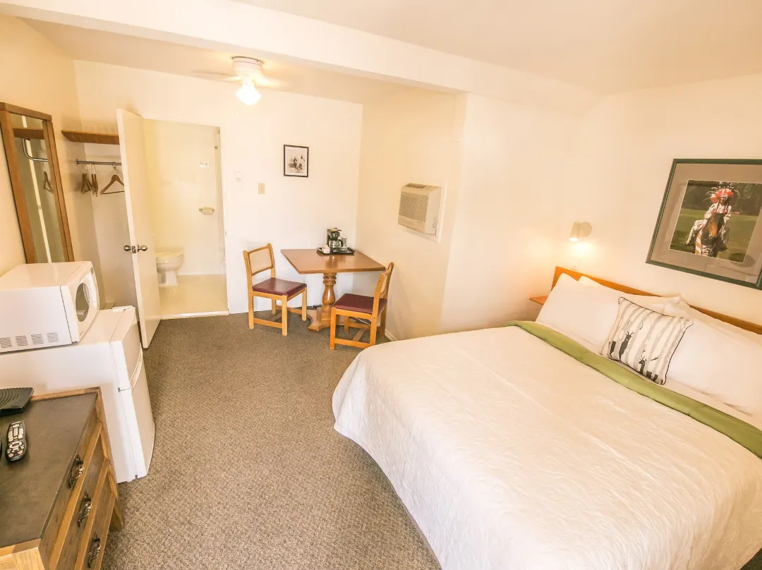 Mountain Springs Motel - Radium Hot Springs
