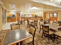 Holiday Inn Express & Suites Oroville Lake Hotels in Butte County