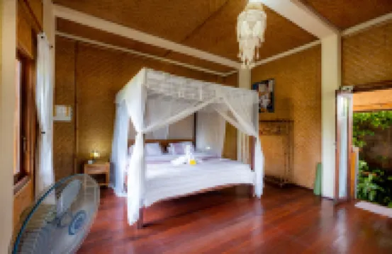 Villa Manuk Hotels near Susan Mart