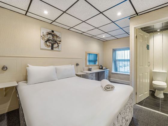 โรงแรมบลูวอเทอร์ส, แบล็คพูล นอร์ธพรอมเมอนาด