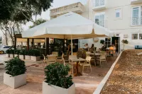 Townhouse17 Hotels in Gharb