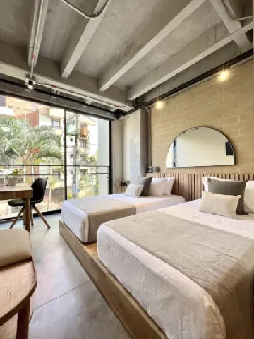 賓米尼馬爾 鄰近赤足公園的酒店