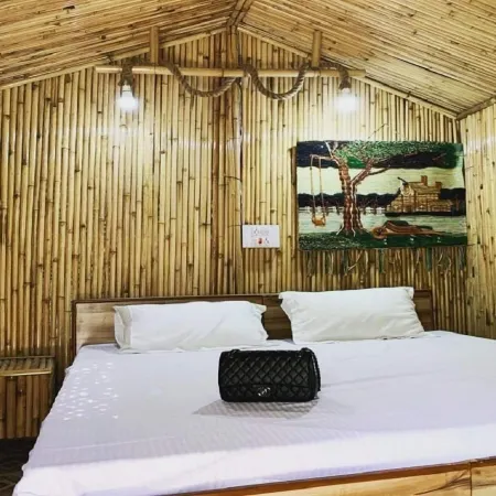 Tirthan Village Huts