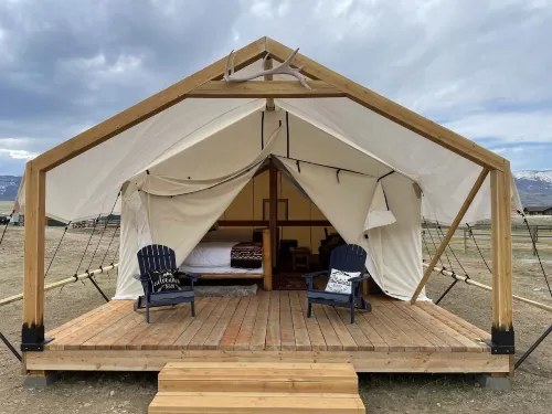 Yellowstone Dreamin Camp - 2-Star