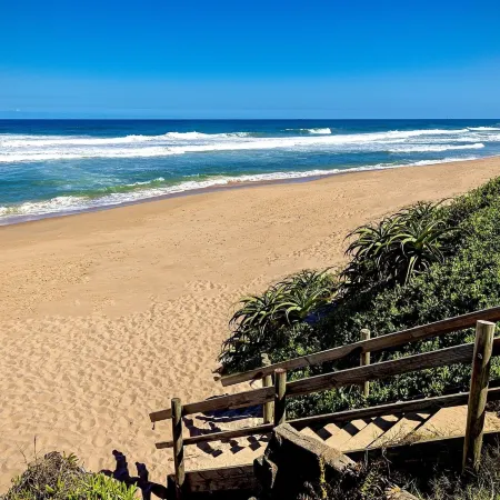 Dolphin Coast Yolo Spaces - Ballito Beach House Villa