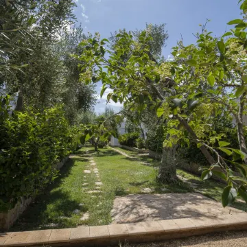 Holiday Apartment Orchidea with Swimming Pool and Private Beach