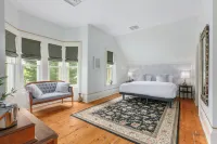 Manoir Sweetsburg Hotels in Cowansville
