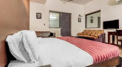 Hotel Kular at Saket Near PVR Cinema Hotell i Pushp Vihar