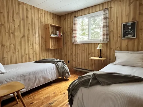 Staying by the Lakeside Cottages