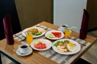 Everyday Hotel Kuta Central - breakfast
