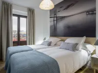 Slow Suites Luchana Hotels near Chamberi