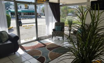 Parkway Inn