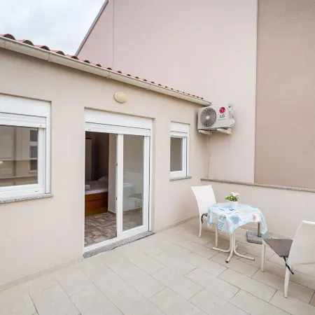 Studio Apartments Near Center 2