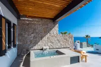Tropicana Hotel , Suites & Villas Mykonos - Hot Tub