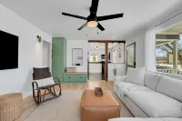 Spacious & Updated 4-bedroom home w/BBQ, fire pit & AC in the Heart of Missoula!