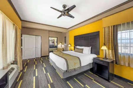 Best Western Plus Emerald Inn  Suites