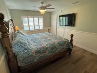Fantastic Waterfront Home Great for Relaxing, Scalloping, Fishing & Kayaking!!!