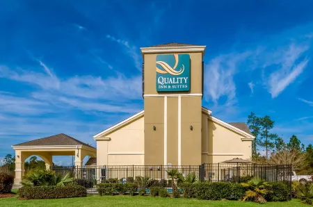 Quality Inn & Suites Slidell Отели в г. Слайделл
