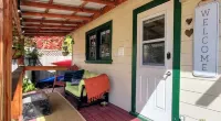 Quaint Cozy Studio w/ Offstreet Parking