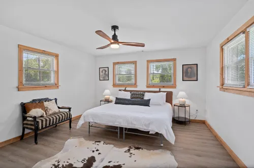 WiFi, Hot Tub, Pool Table, Pet Friendly - Huckleberry Arch in Red River Gorge Hotels in Wolfe County