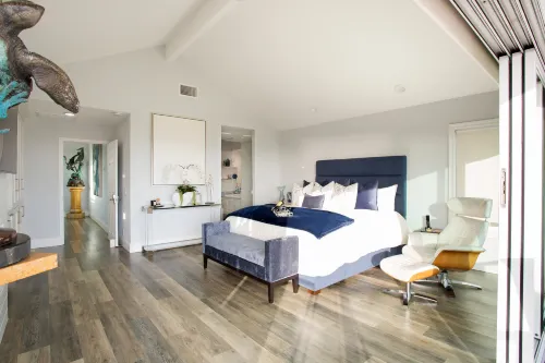 Spacious Home with Gourmet Kitchen and Patio - Stunning Oceanfront Escape