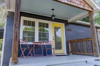 Blue Bungalow w/ Free Golf Cart