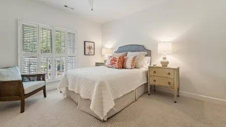 Spacious Screen Porch and Wet Bar - Stylish Coastal Retreat