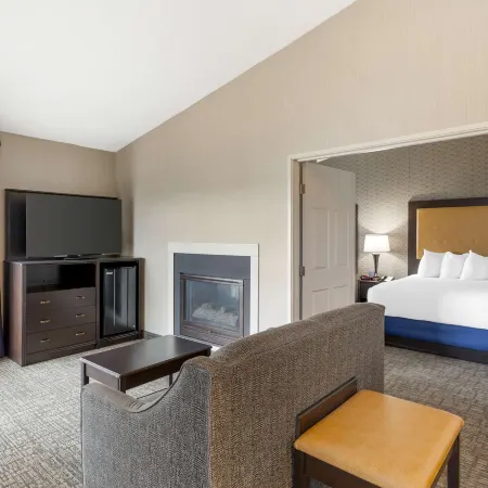 Best Western Plus Grant Creek Inn