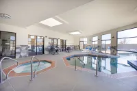 Comfort Inn & Suites Wichita Northeast - parking