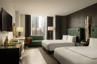 "ทอมป์สัน ออสติน, โดย ไฮแอท"