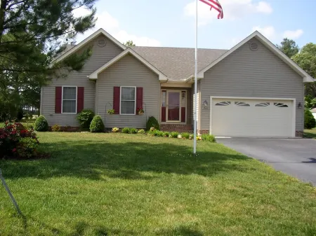 Beautiful furnished home in Salisbury, MD.