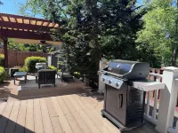 Swim Spa + Hot Tub, Private backyard, 6 Bedrooms Hotel in zona Hawks View Winery