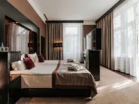 โรงแรมบูติคแพลตตินัม พาเลซ & สปา โรงแรมใกล้เพอร์โกลา