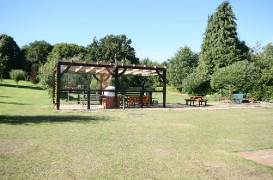 尼桑姆上游磨坊酒店 奧爾頓酒店