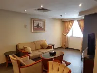 阿布海利法魔法套房酒店 - 停車場